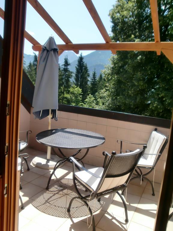Garten- & Loggia-Appartement Herrenhaus Dellach im Drautal Zimmer foto