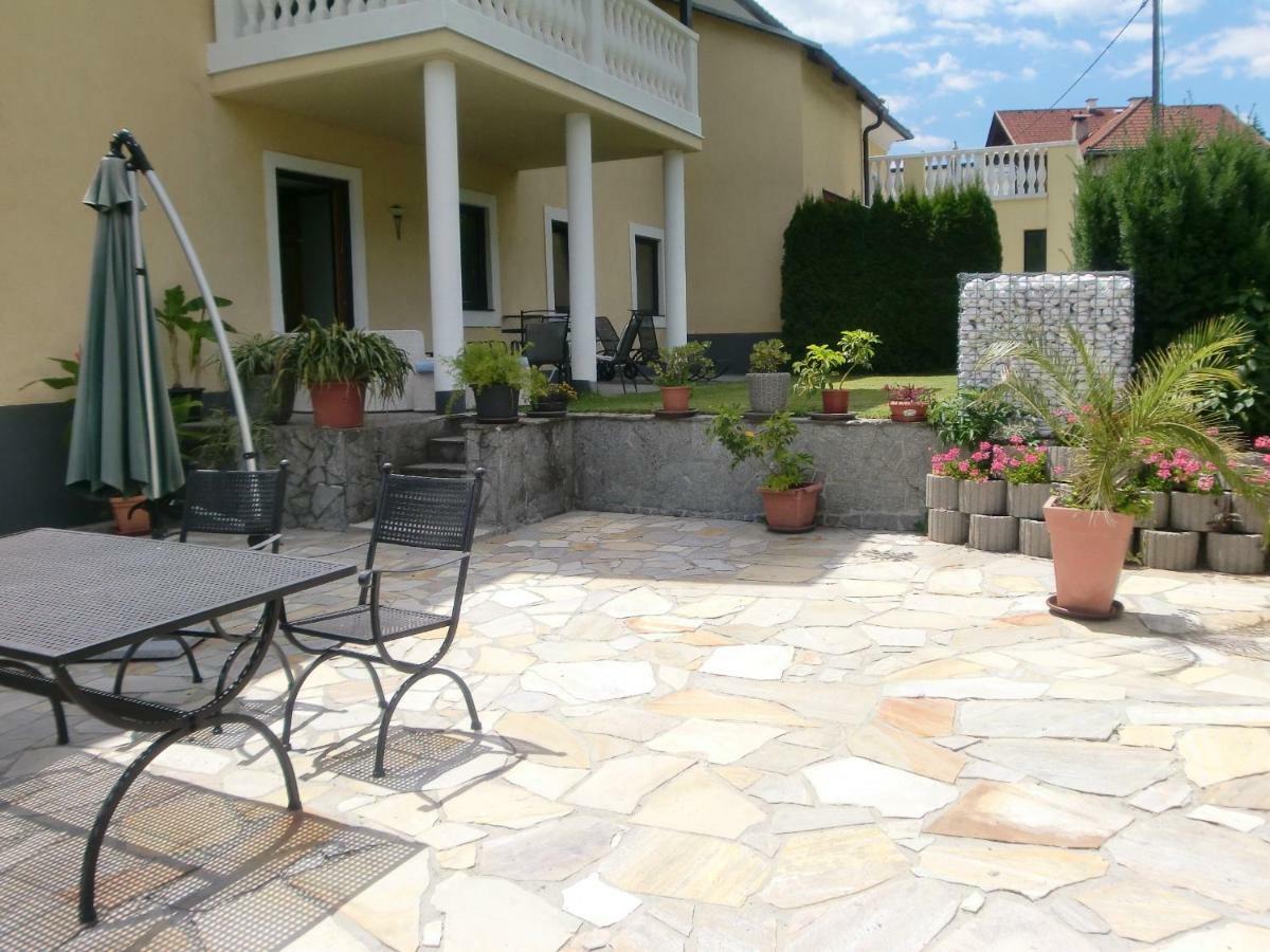 Garten- & Loggia-Appartement Herrenhaus Dellach im Drautal Exterior foto